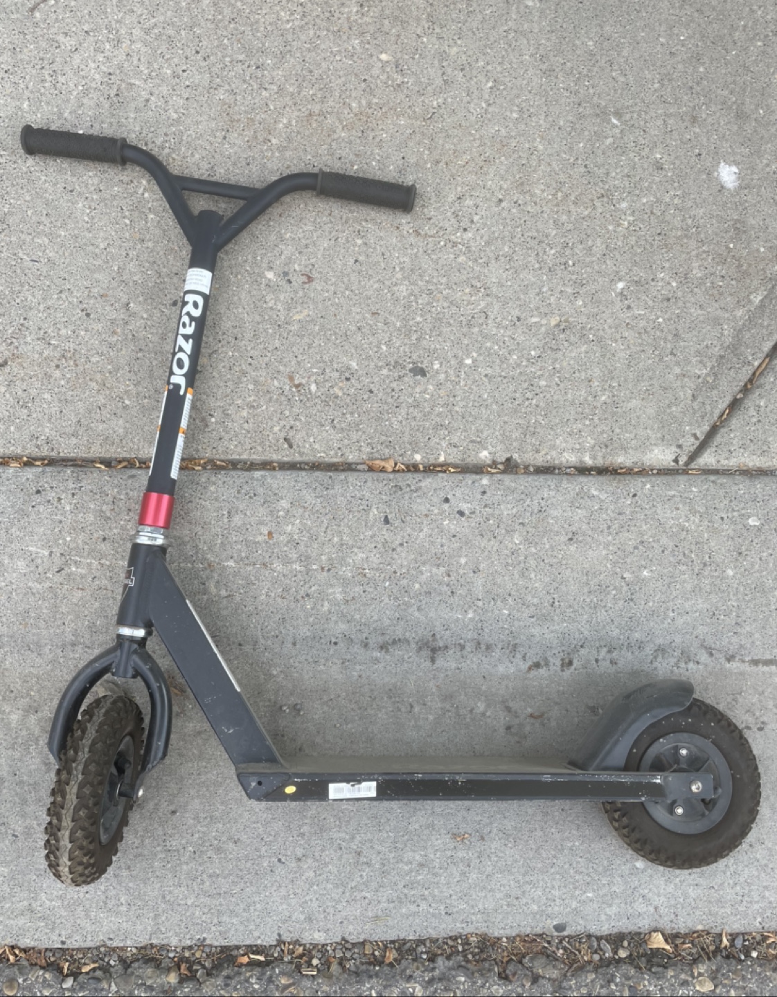 Razor Black Label Dirt Scooter
