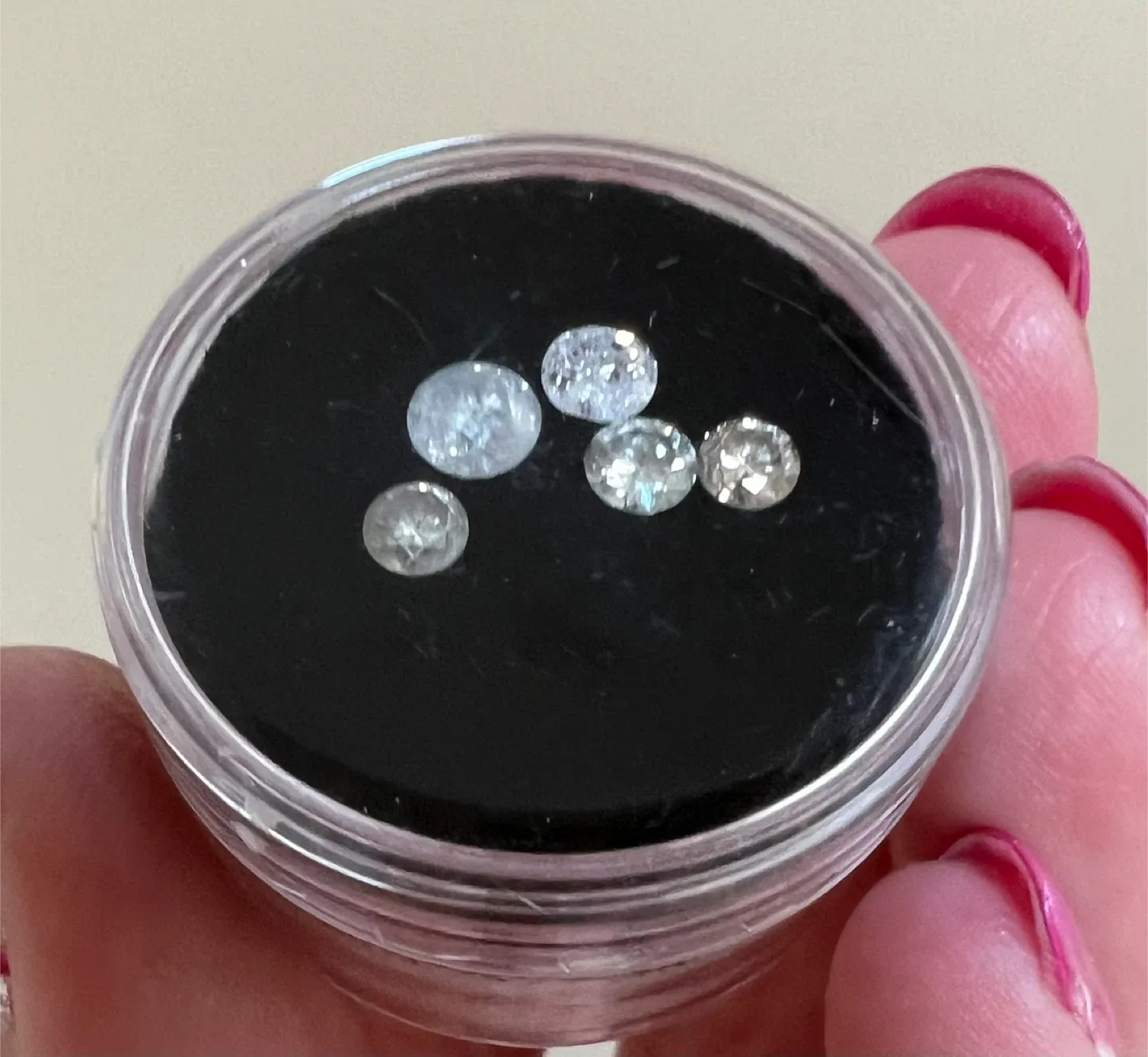 Genuine Loose Diamonds thumbnail
