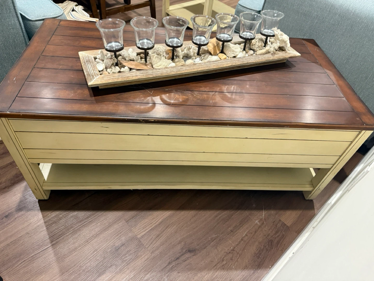 Raymour & Flanigan Farmhouse Coffee Table with Drawers - photo 4
