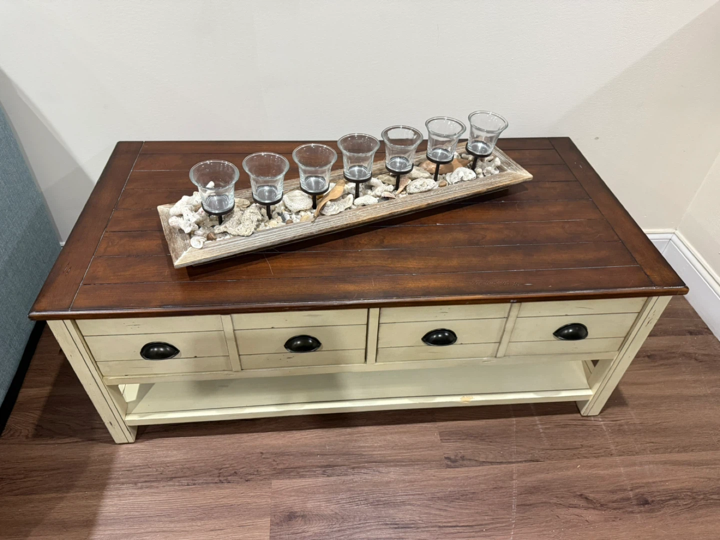 Raymour & Flanigan Farmhouse Coffee Table with Drawers - photo 2