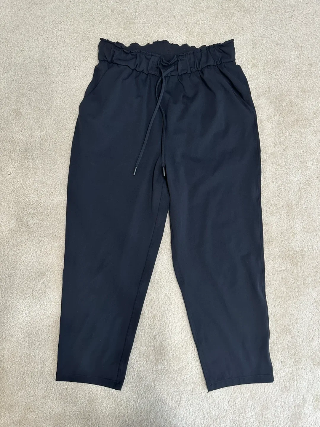 Lululemon Black Crop Pants thumbnail