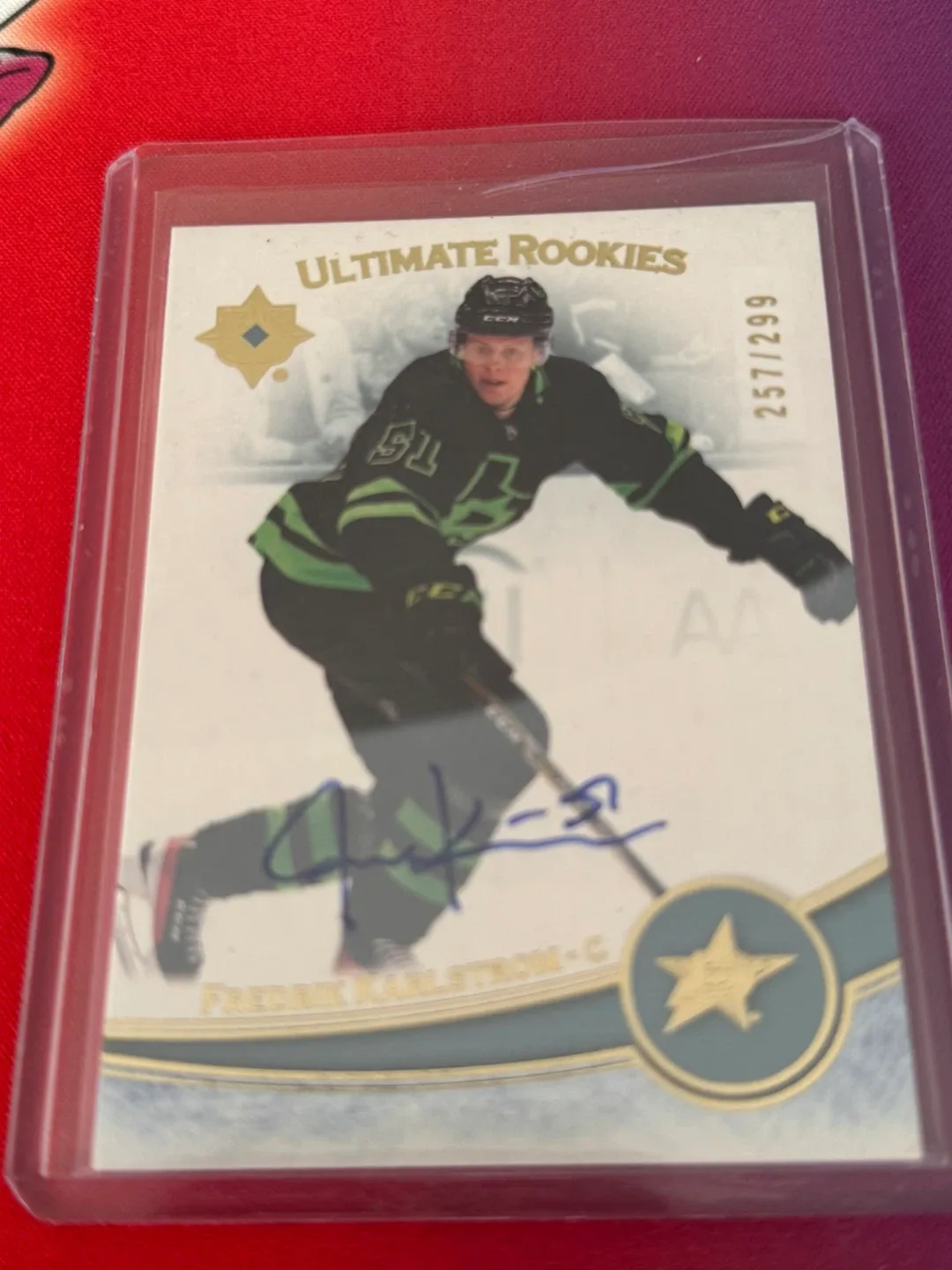 Hockey Trading Cards - Signed Rookie Cards image indicator(3)