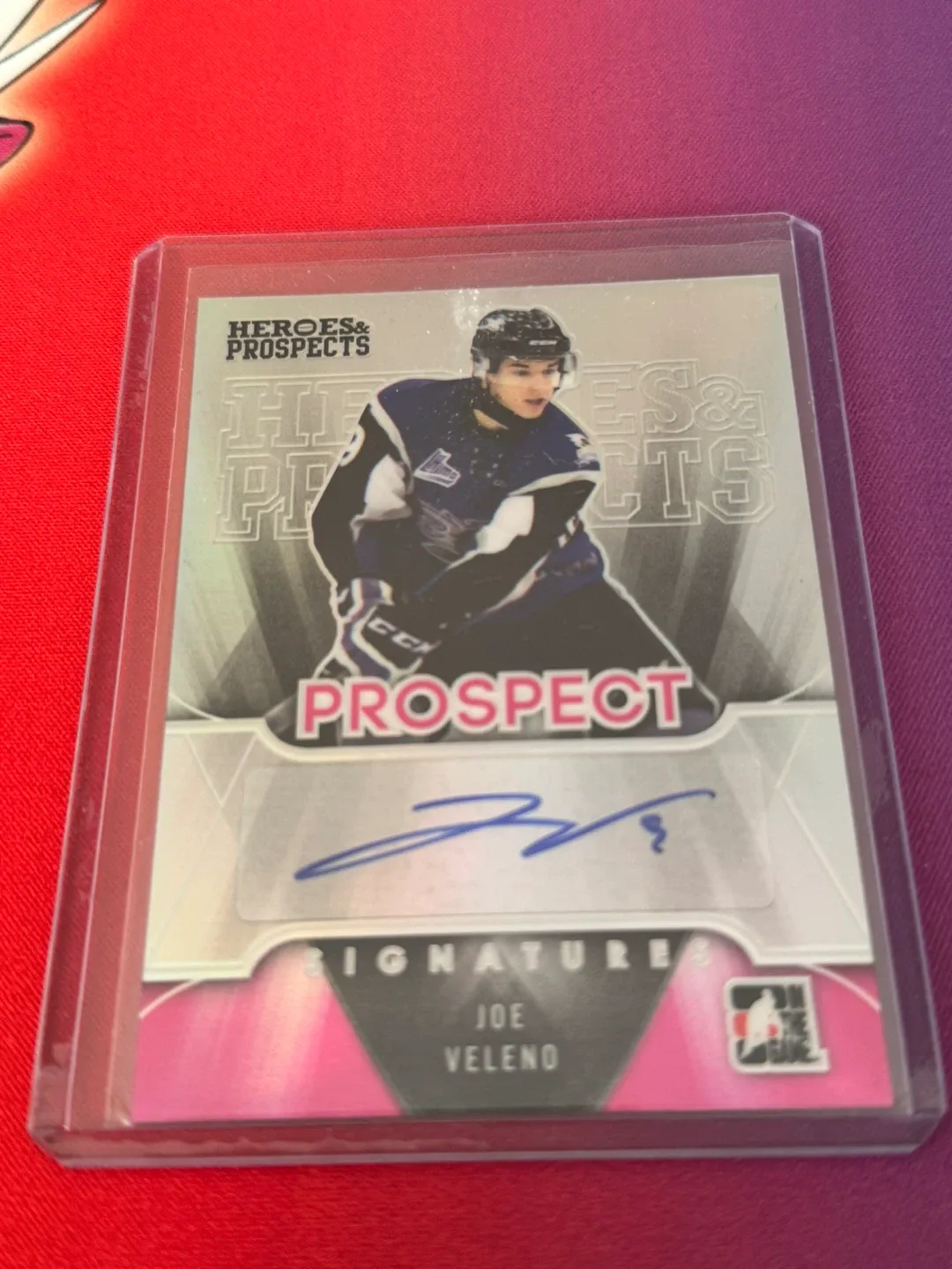 Hockey Trading Cards - Signed Rookie Cards image indicator(5)