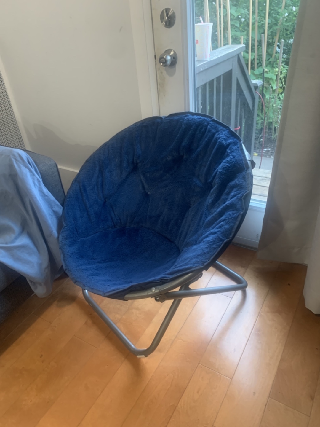 Blue saucer foldable Chair - photo 3