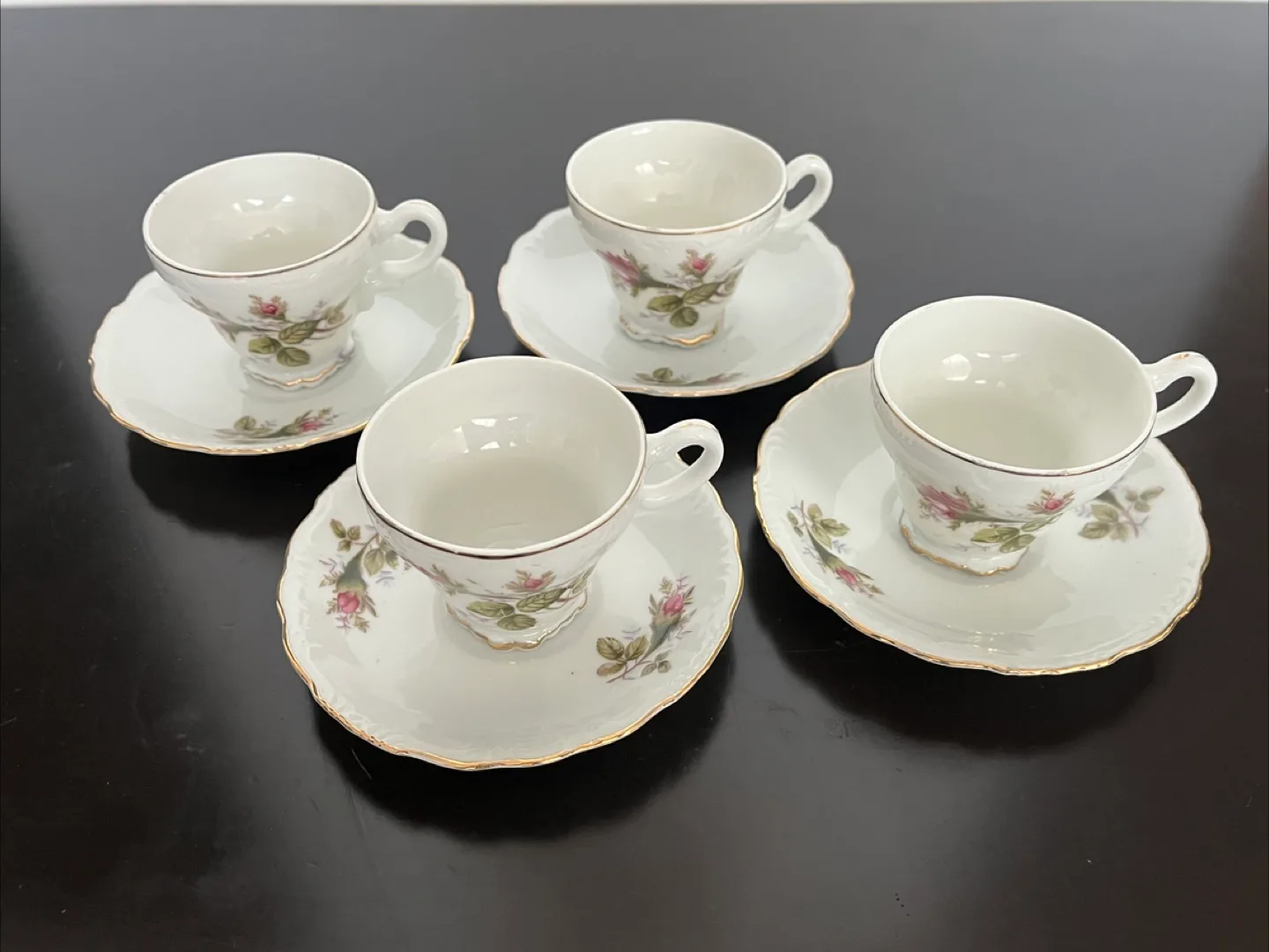 Vintage Japanese Floral Coffee/Tea Cups & Saucers (Set of 4) thumbnail
