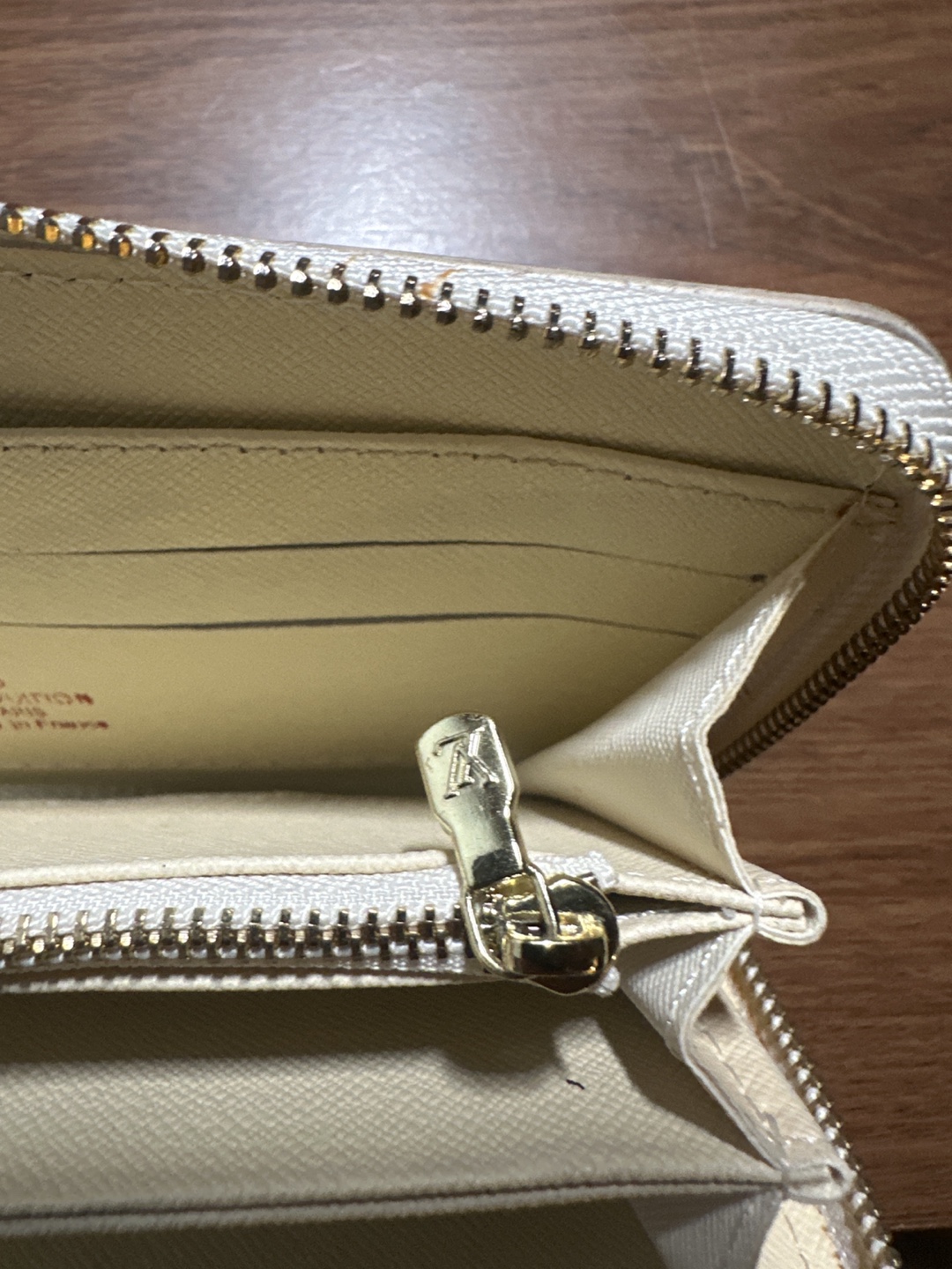 Louis Vuitton Zippy Wallet - photo 4