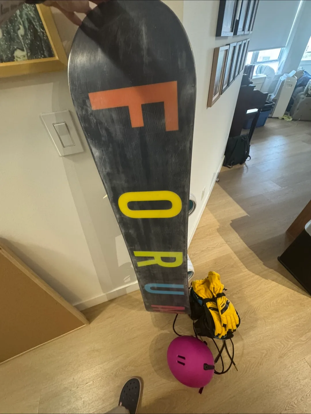 Moving sale - Snowboard gear bundle