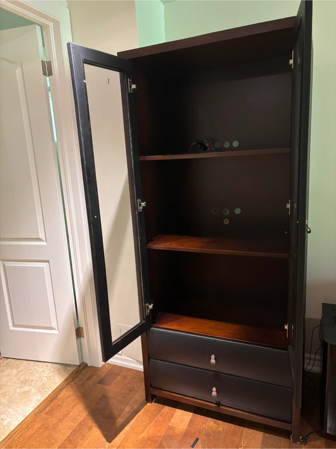 Display Cabinet . From Ethen Allen . - photo 2