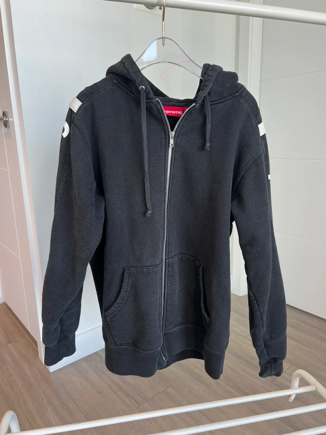 Supreme Zip Up Hoodie - Black, Size Medium image indicator(2)