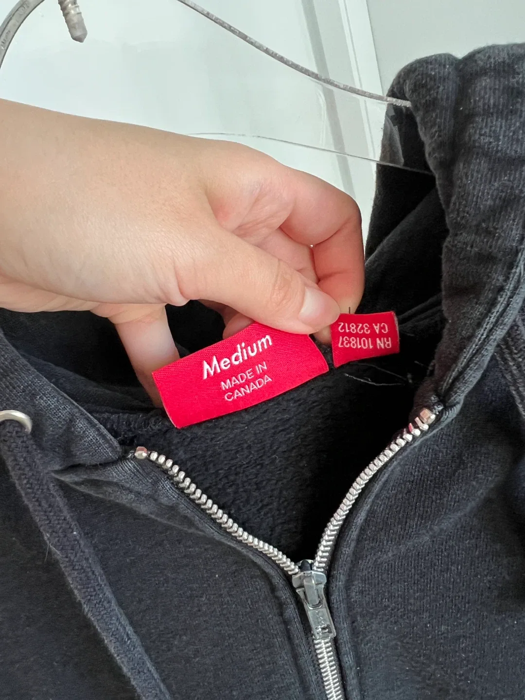 Supreme Zip Up Hoodie - Black, Size Medium image indicator(4)