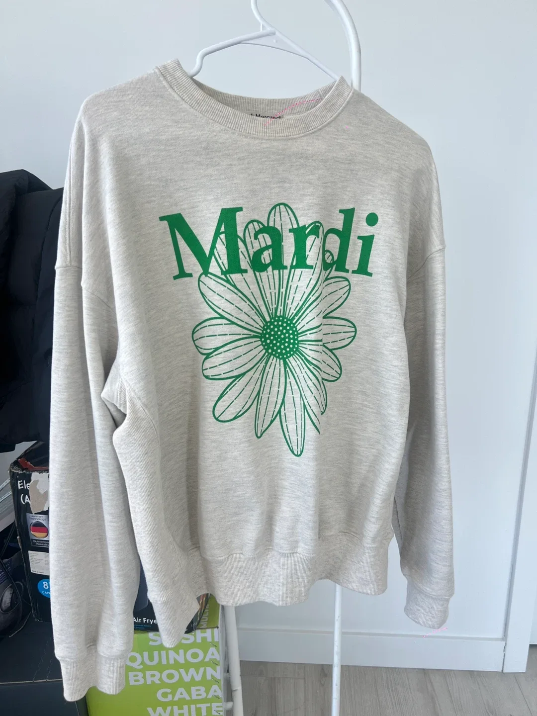 Mardi Mercredi Sweatshirt thumbnail