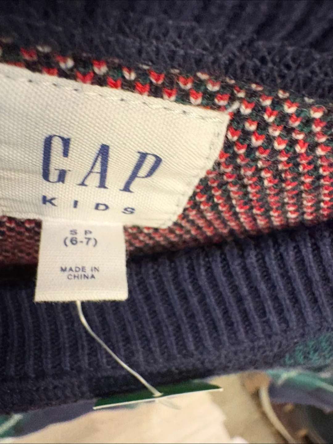 NWT GAP Kids Plaid Sweater - Size S (6-7) image indicator(3)
