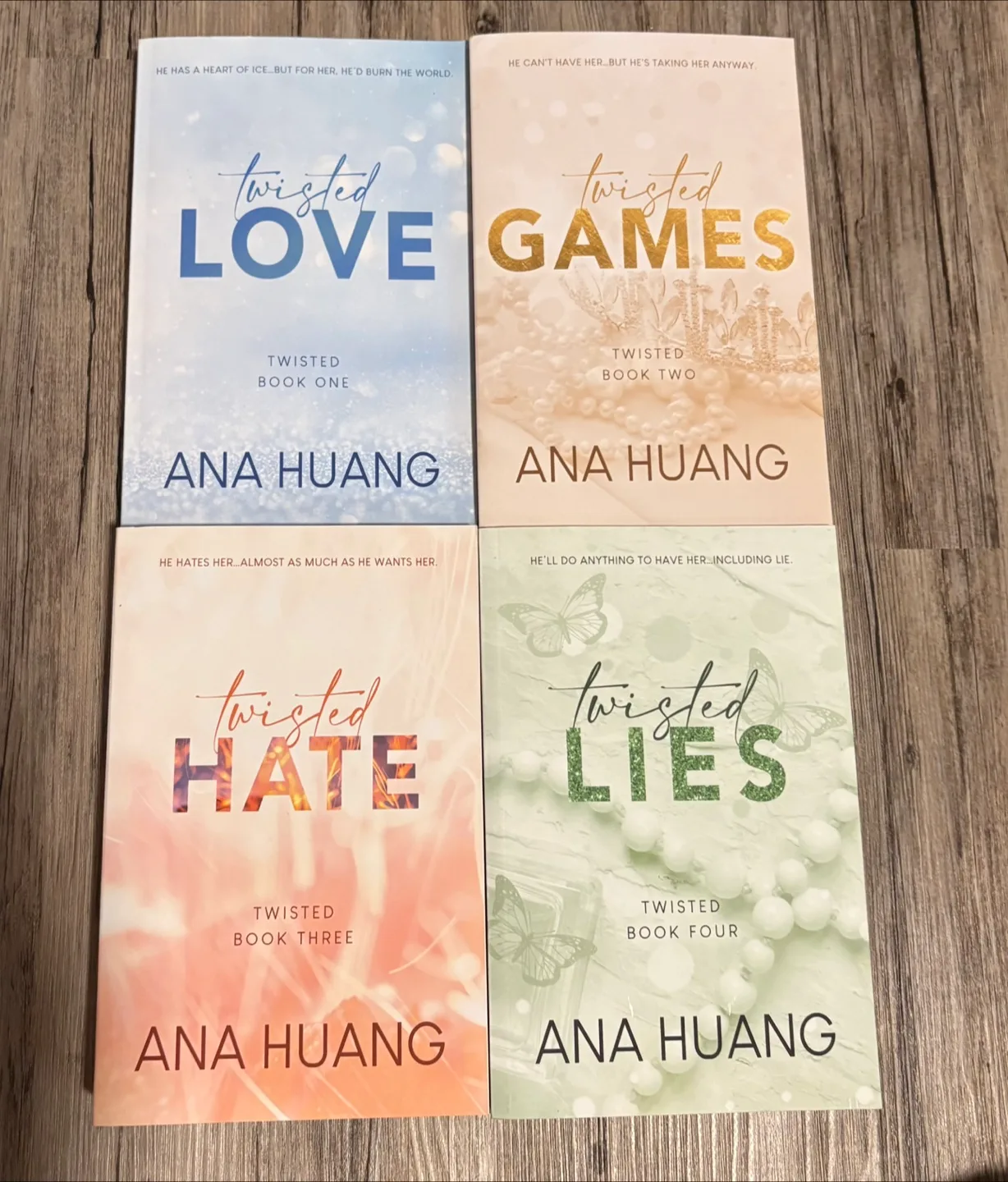 Ana Huang- Twisted Book Series thumbnail