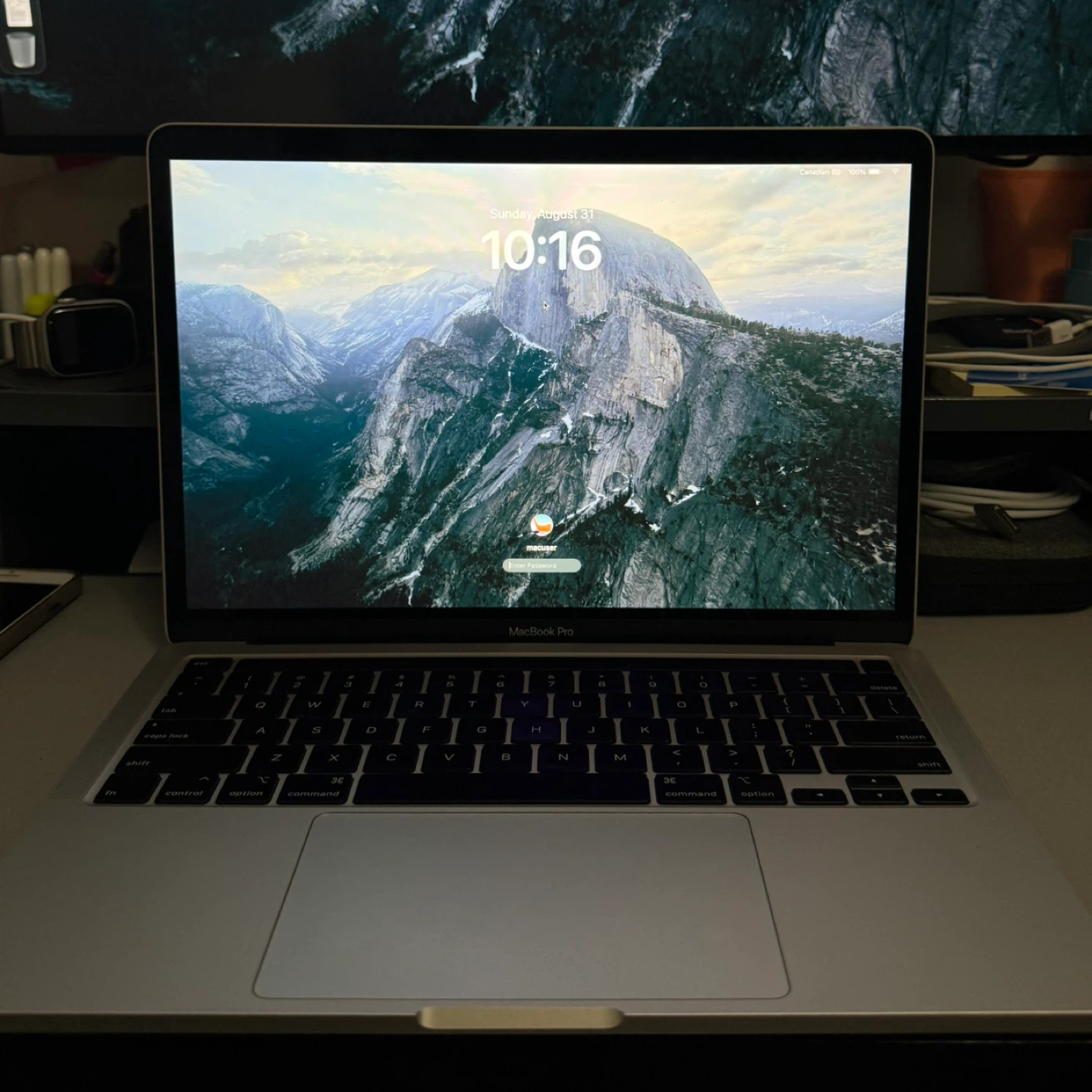 MacBook Pro (2020, 16GB, 512GB, Quad i5)