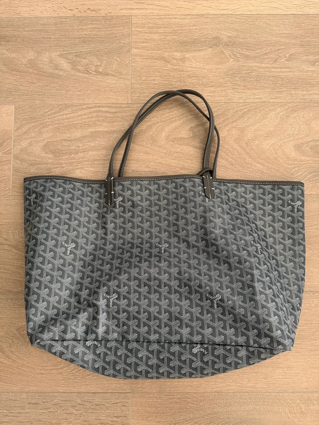Goyard Grey Tote Bag thumbnail