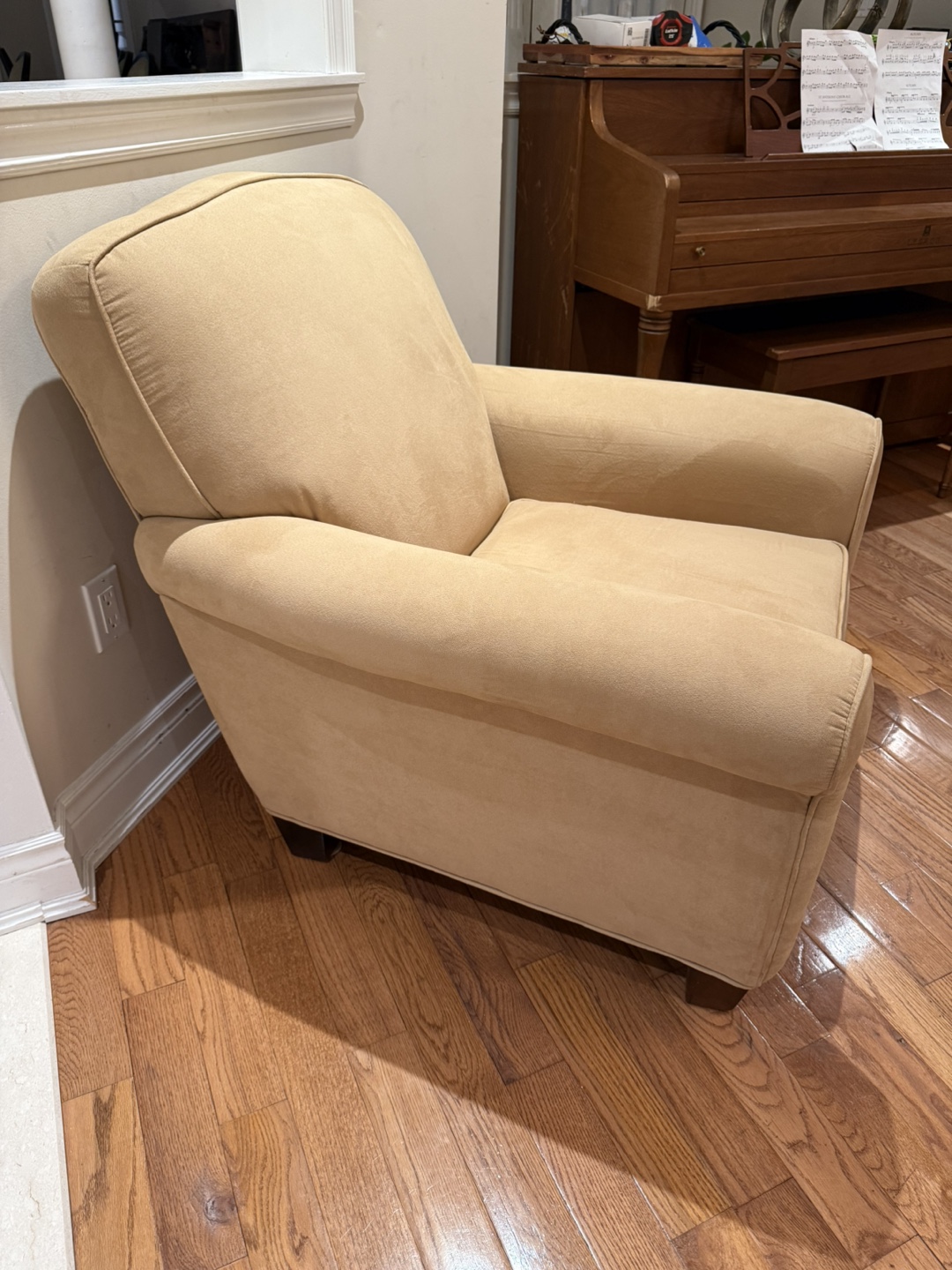Beige Armchair🇨🇦 - photo 3
