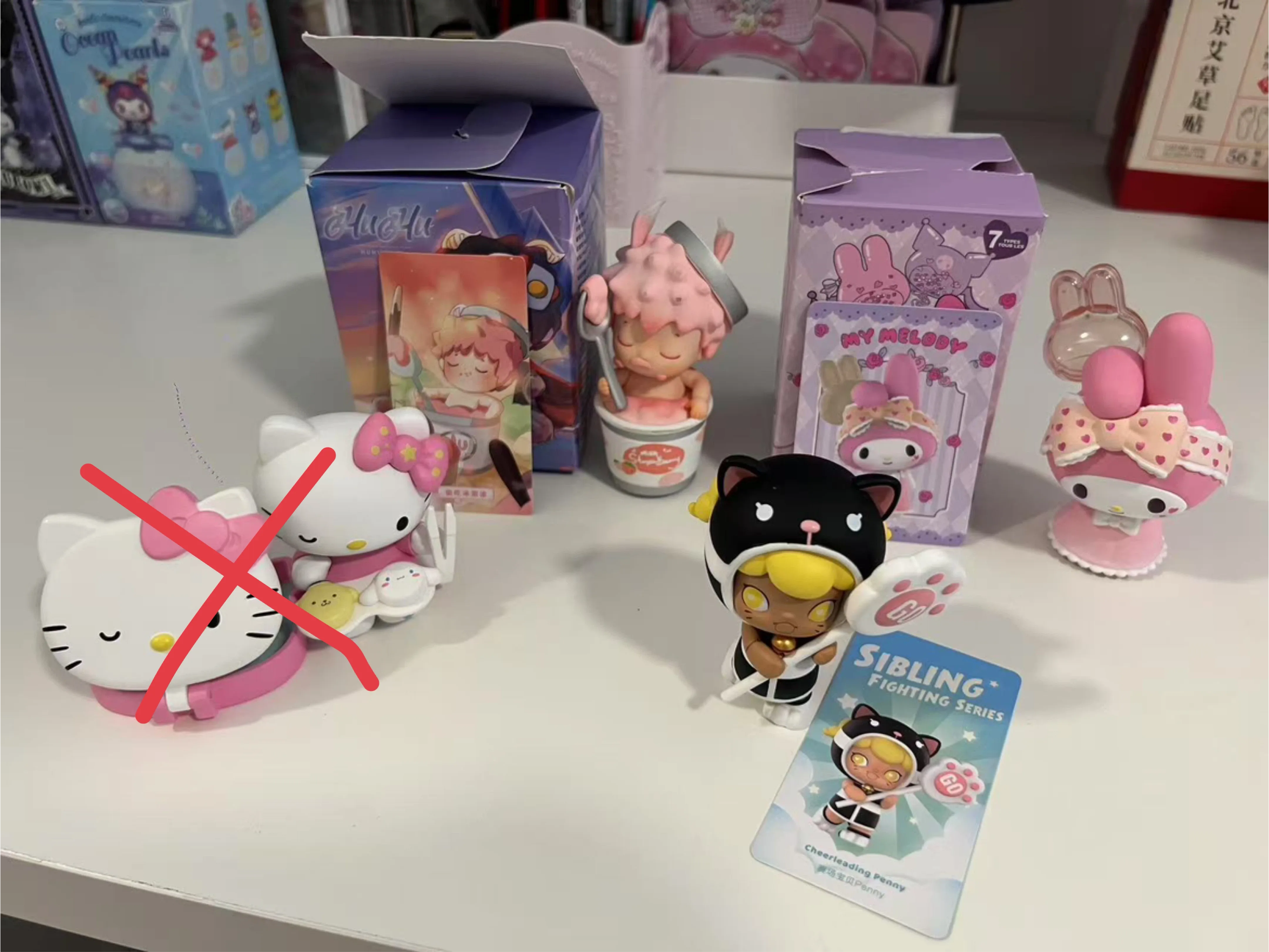 Blind Box Figures - Sanrio, Molly, Laura image indicator(2)