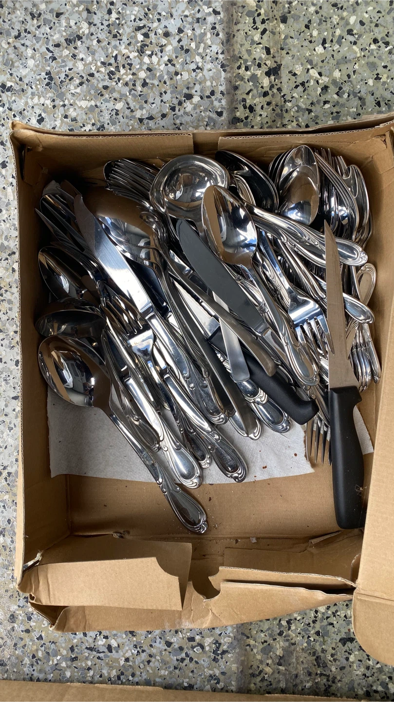 Boxed Fine China, Cutlery and Dinnerware Set - photo 3