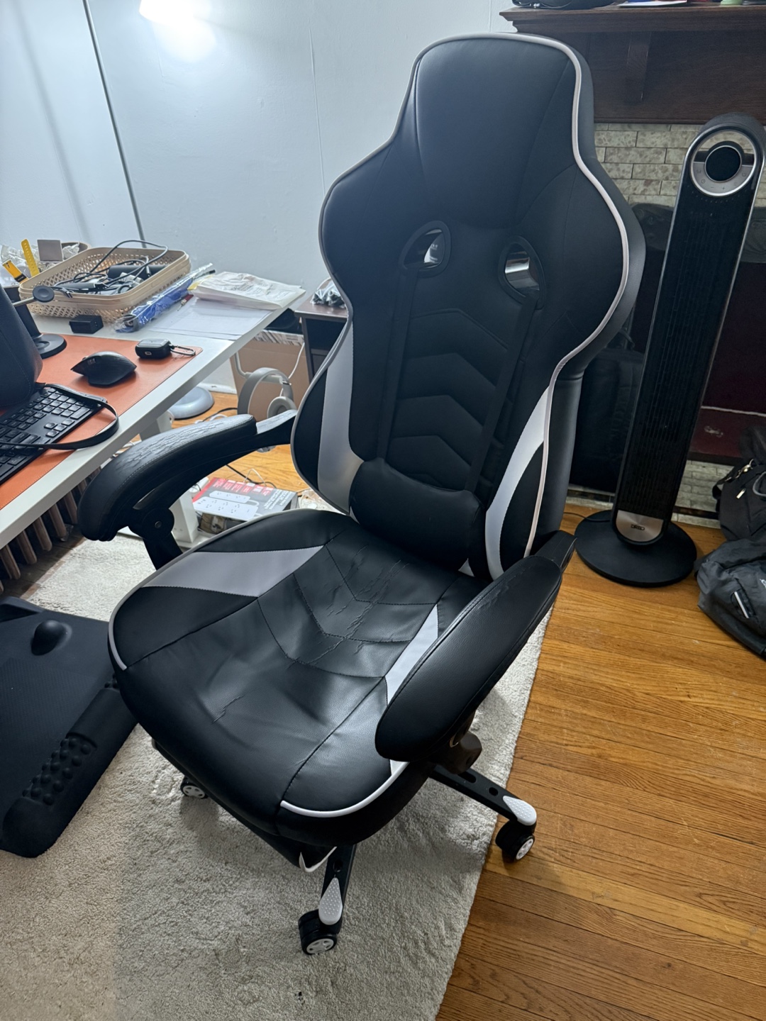 Respawn Gaming Chair - Black and White - photo 4