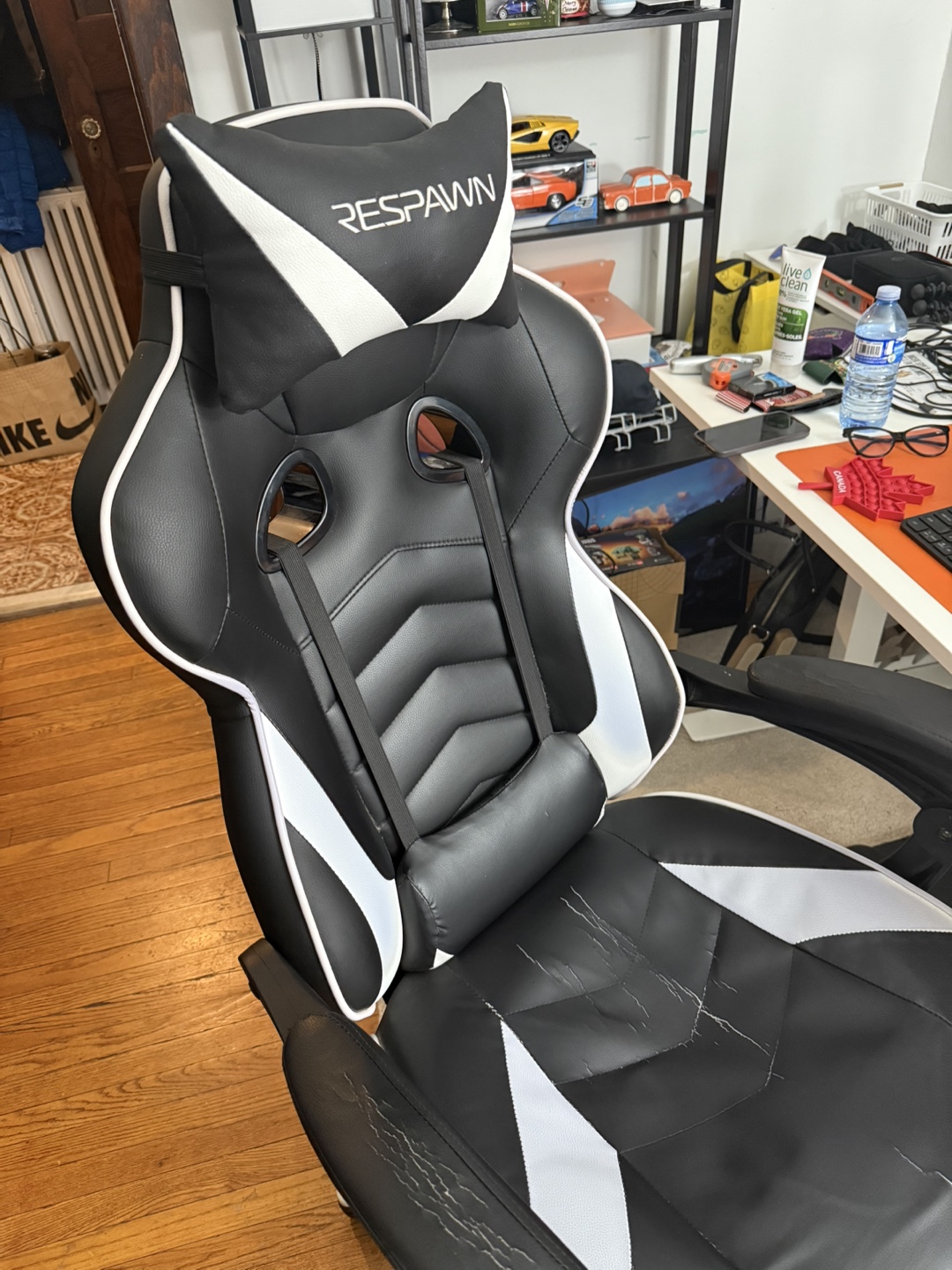 Respawn Gaming Chair - Black and White - photo 2