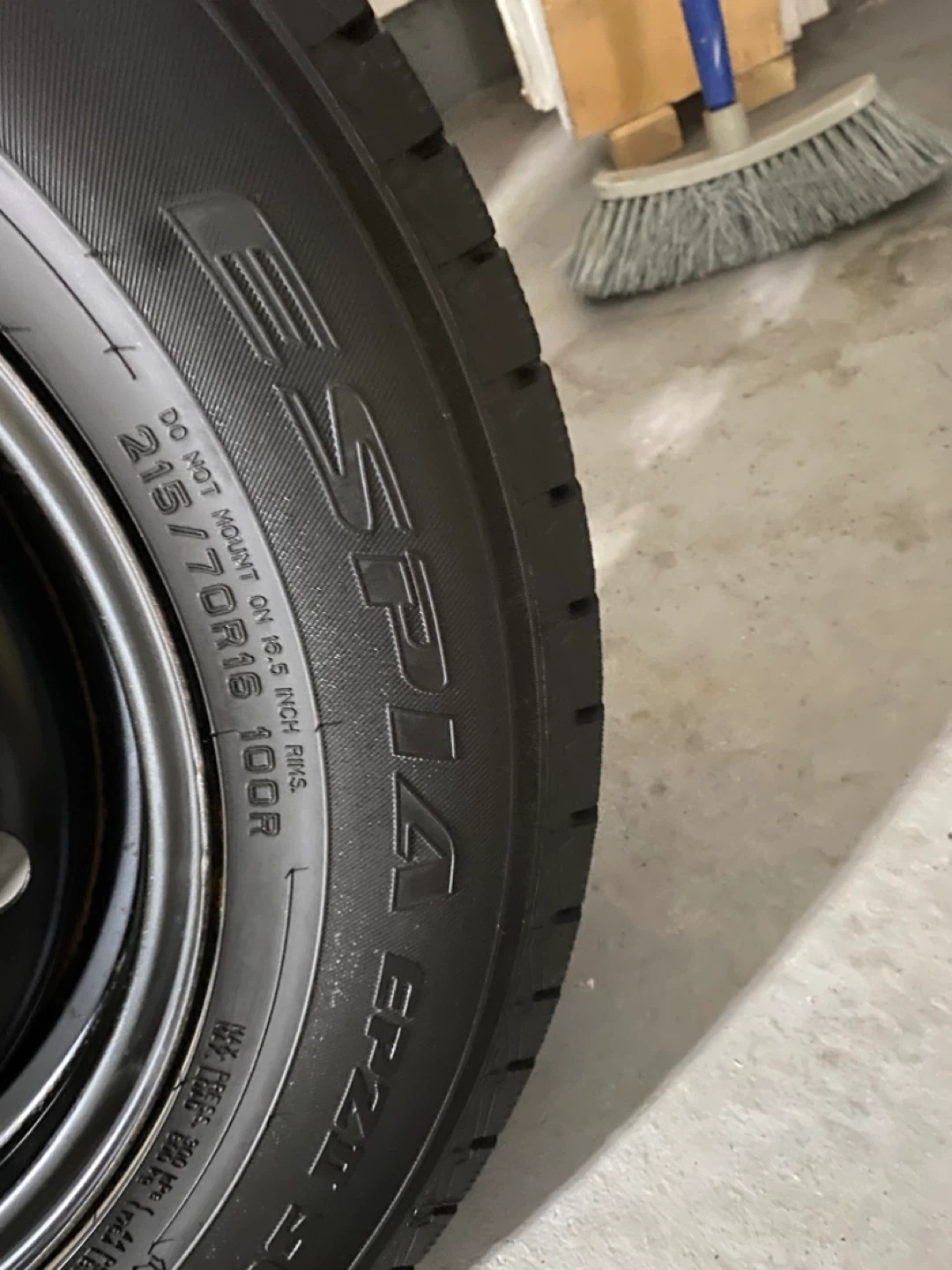 Falken Espia 215/70R16 Winter Tire - photo 4