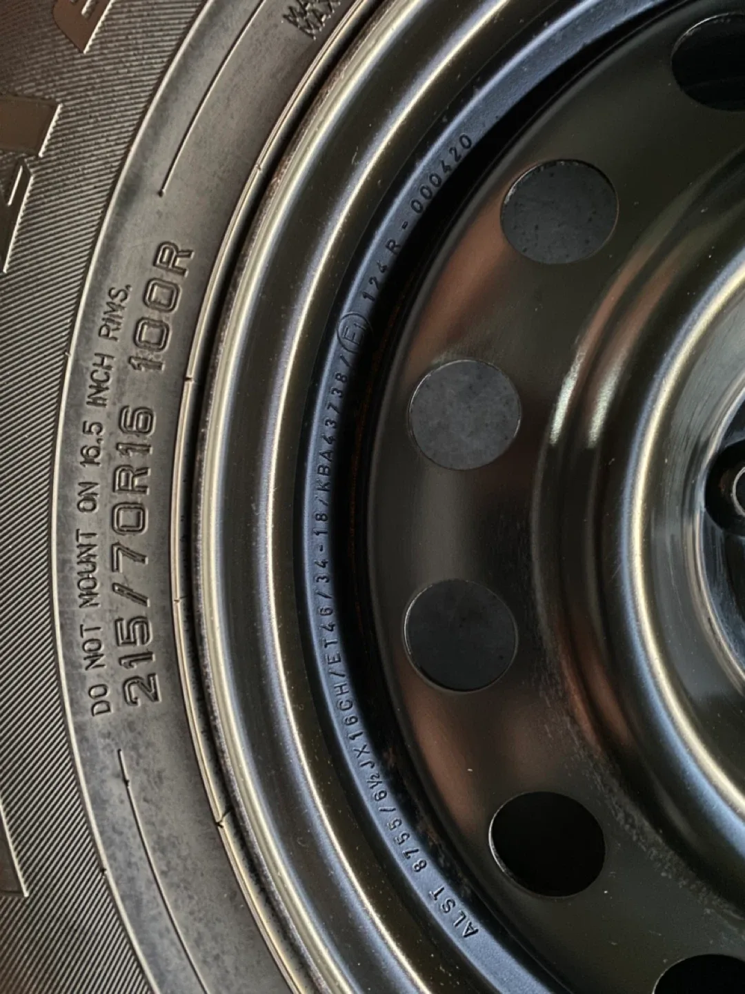 Falken Espia 215/70R16 Winter Tire image indicator(5)