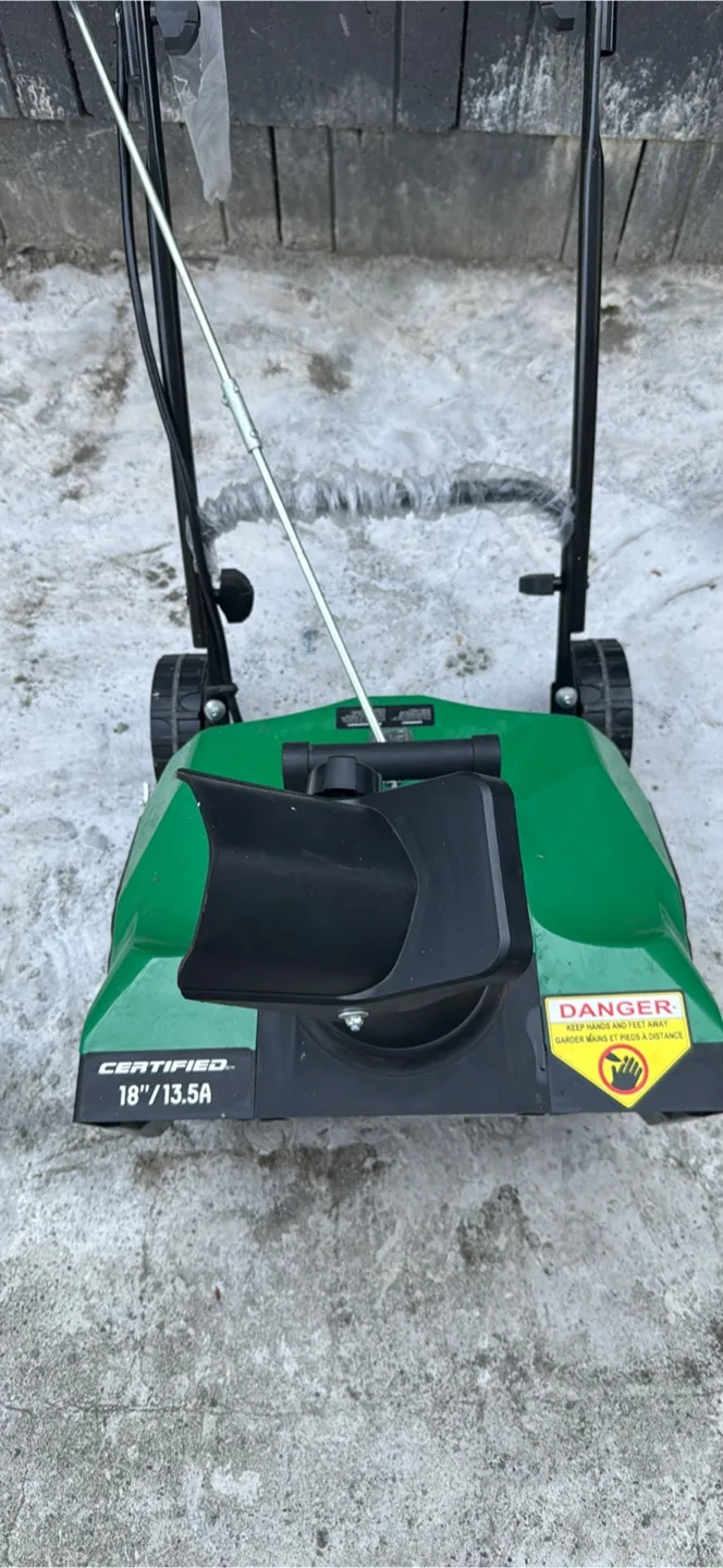 18-inch 13.5 AMP electric corded snowblower image indicator(2)