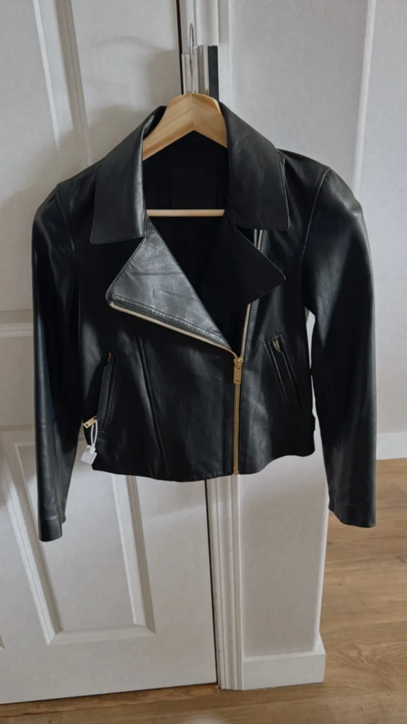 Black Leather Biker Jacket image indicator(5)