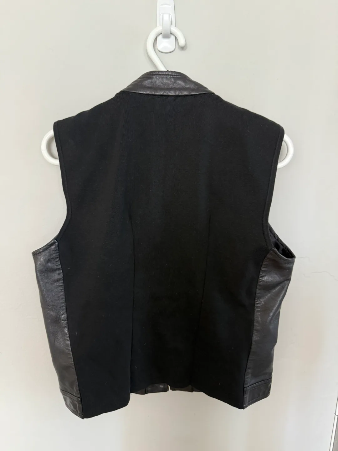 Vintage Nygard leather vest image indicator(3)