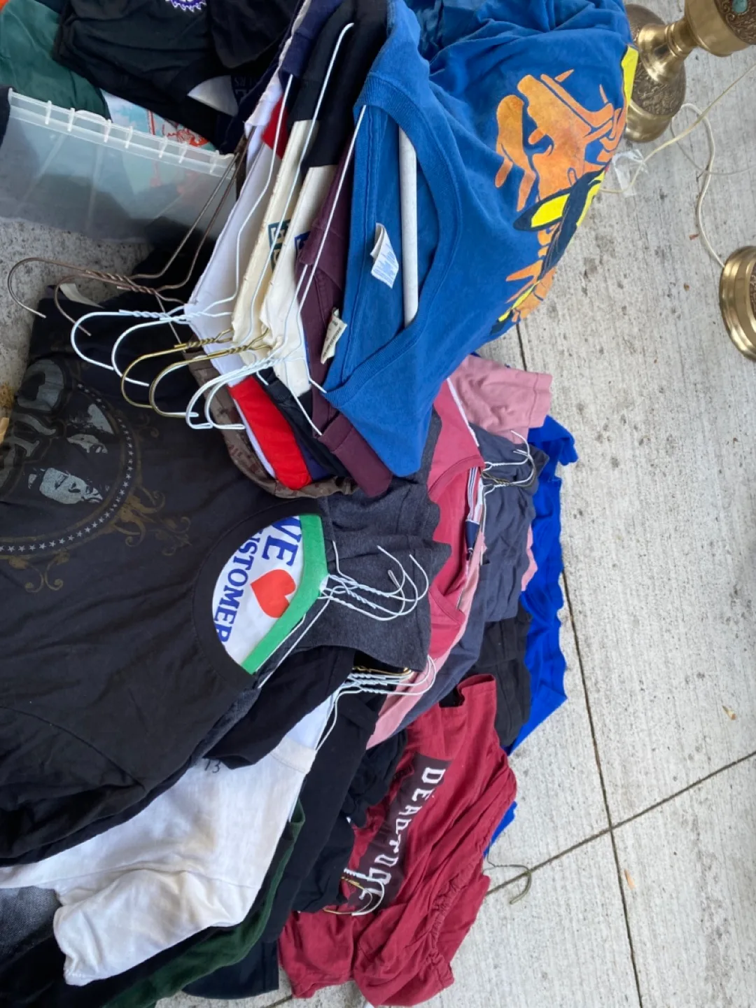 Mens t-shirt(5each) diffrent size come pick image indicator(2)