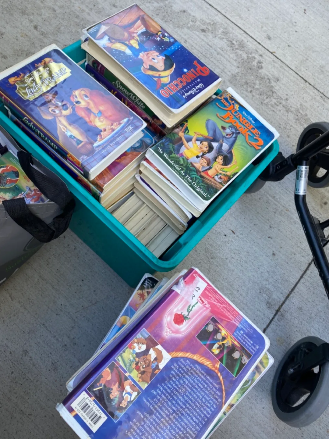 Disney VHS Tapes - Classics Collection 68pieces image indicator(3)