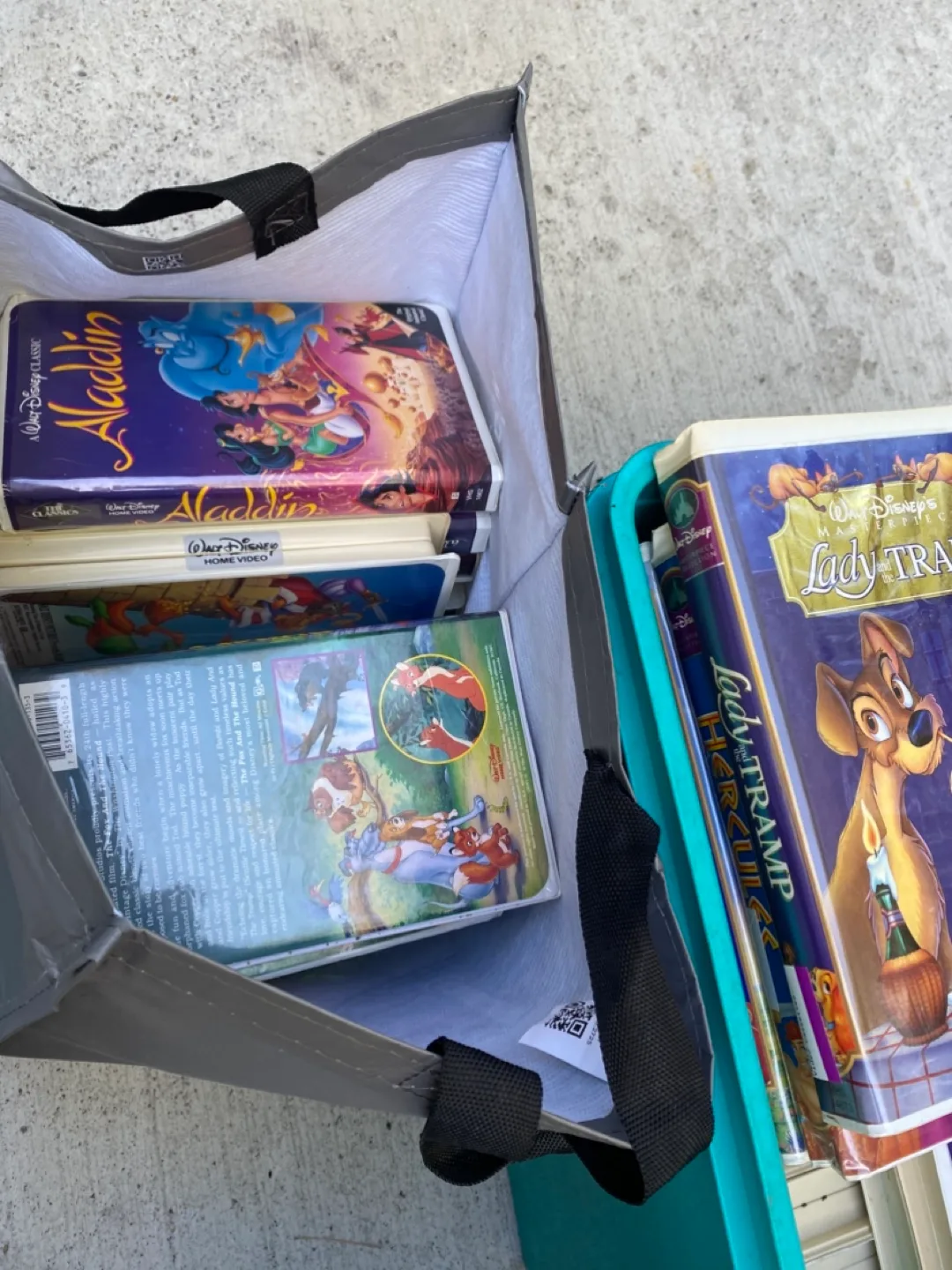 Disney VHS Tapes - Classics Collection 68pieces image indicator(2)