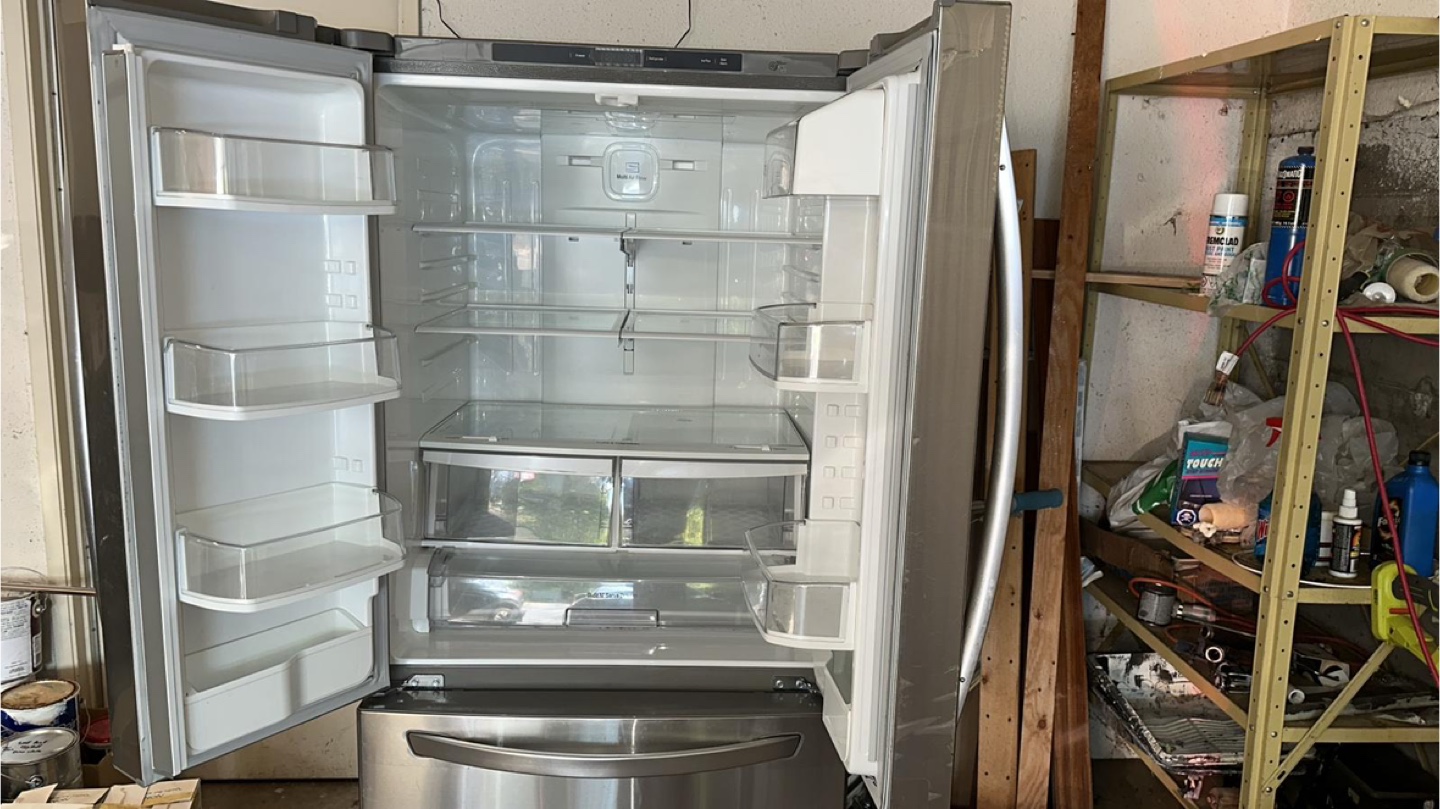 LG French Door Refrigerator - Stainless Steel - photo 3