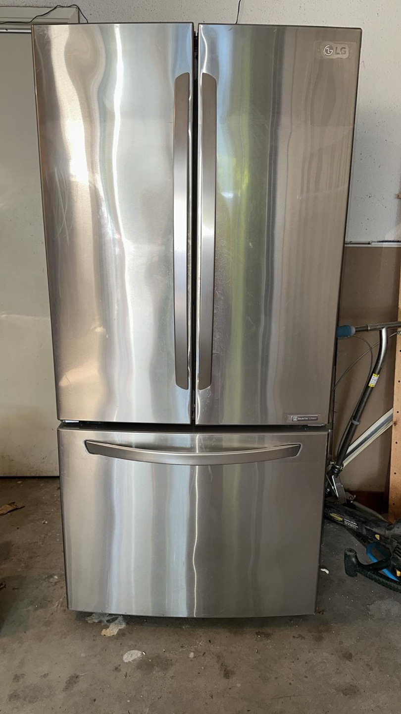 LG French Door Refrigerator - Stainless Steel - photo 2