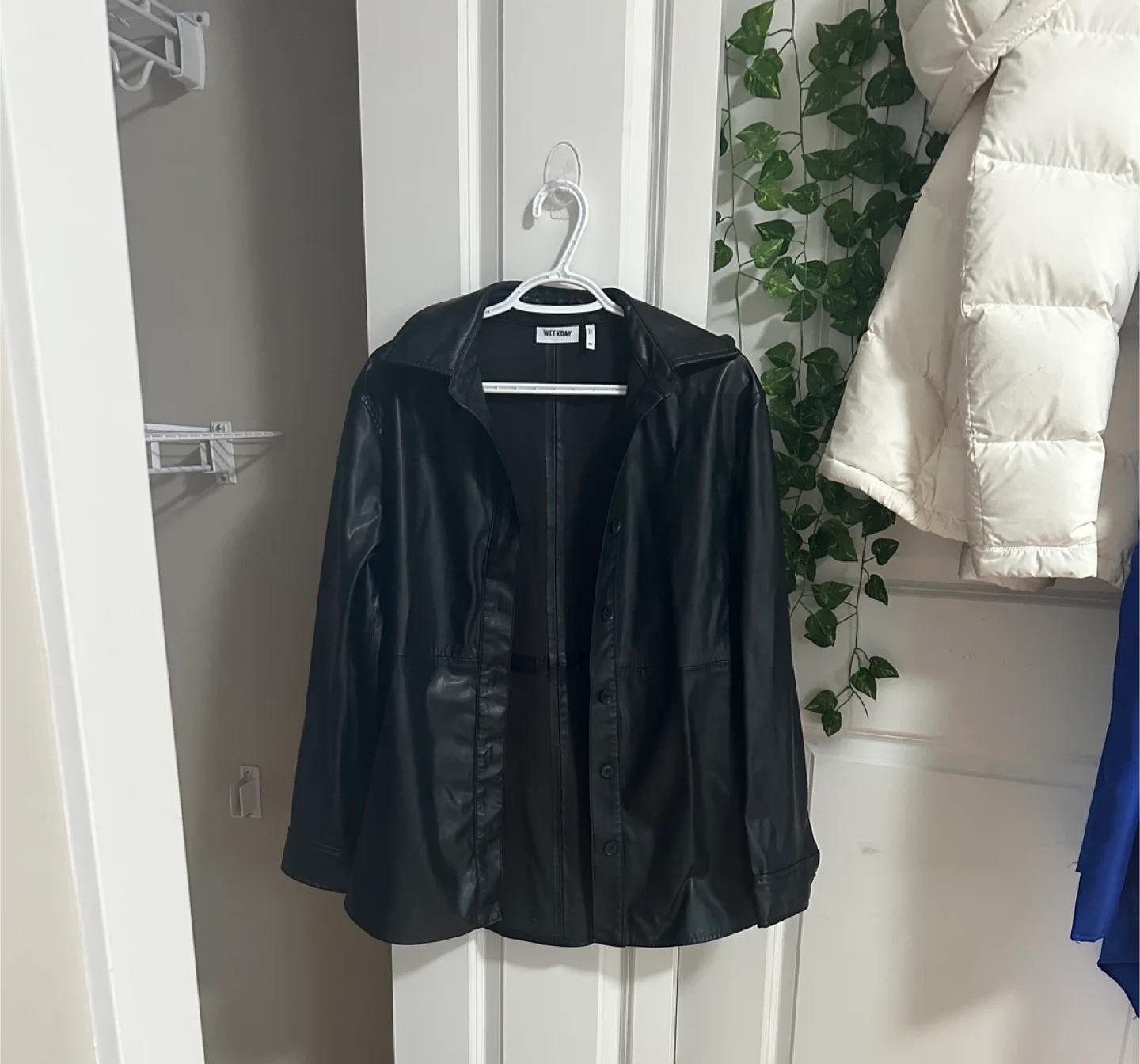 Weekday Lexi Shirt - Black, XS thumbnail