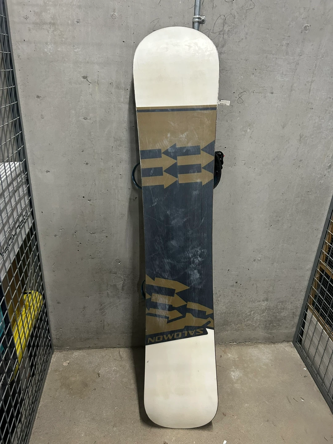 Salomon Snowboard with Bindings - photo 2