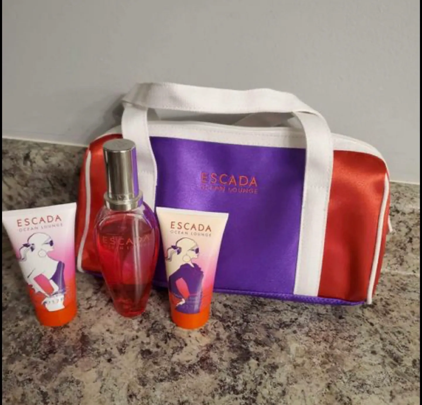 Escada Ocean Lounge Set image indicator(2)