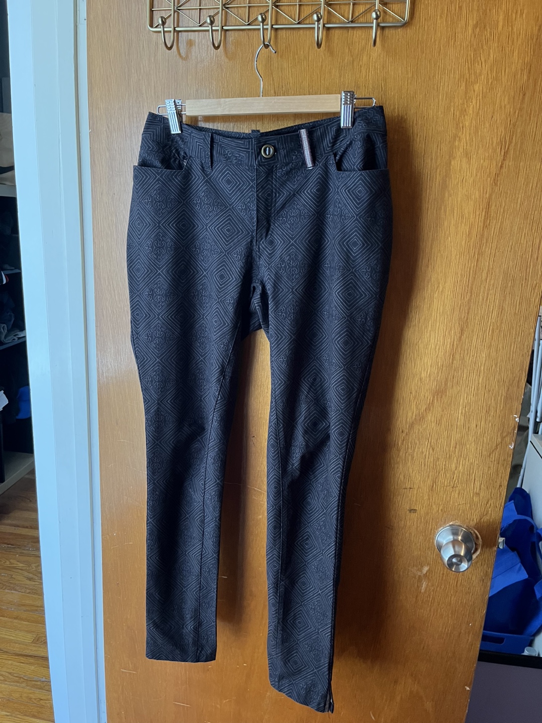 Sherpa Adventure Gear Pants - Size 6 - photo 2