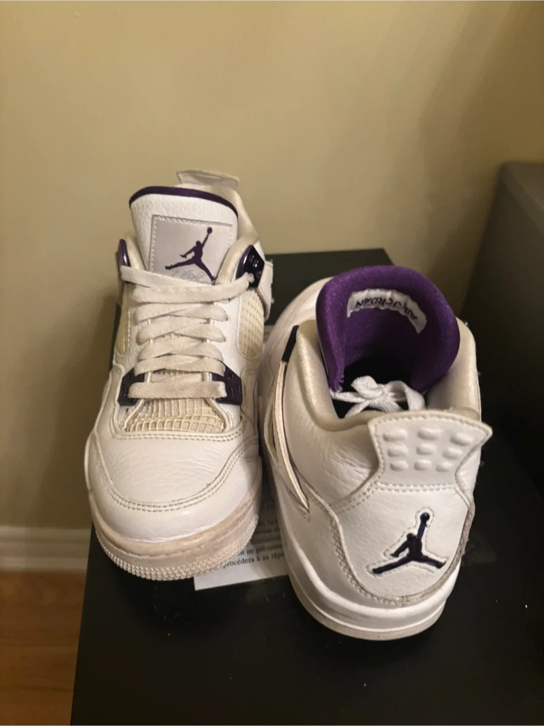 Jordan 4 Retro White/Purple Youth Size 5.5Y thumbnail