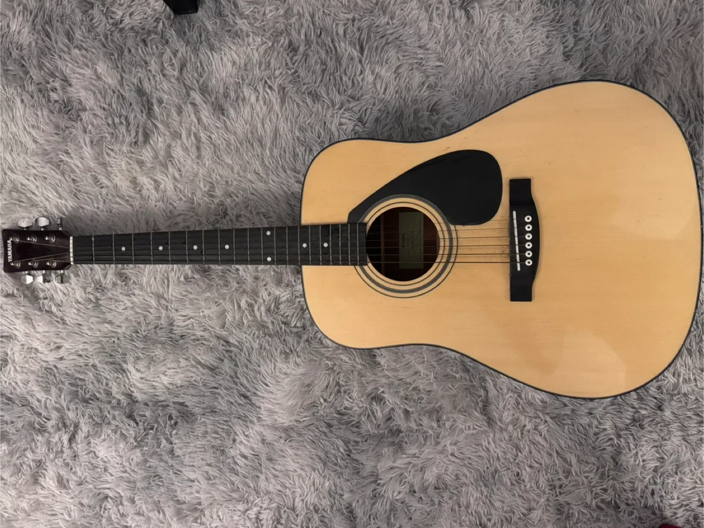 Yamaha Guitar + Epiphone Les Paul Junior thumbnail