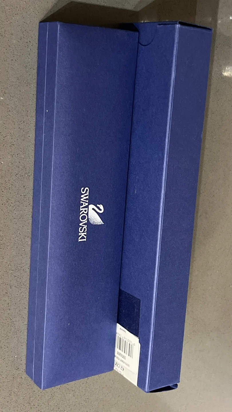 Swarovski Silver Heart Necklace with Box image indicator(3)