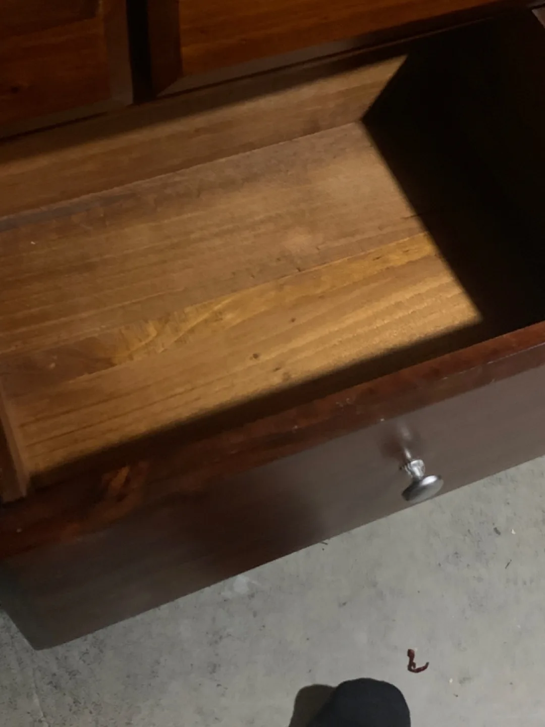 Wooden 3 piece bedroom set suite.. image indicator(2)