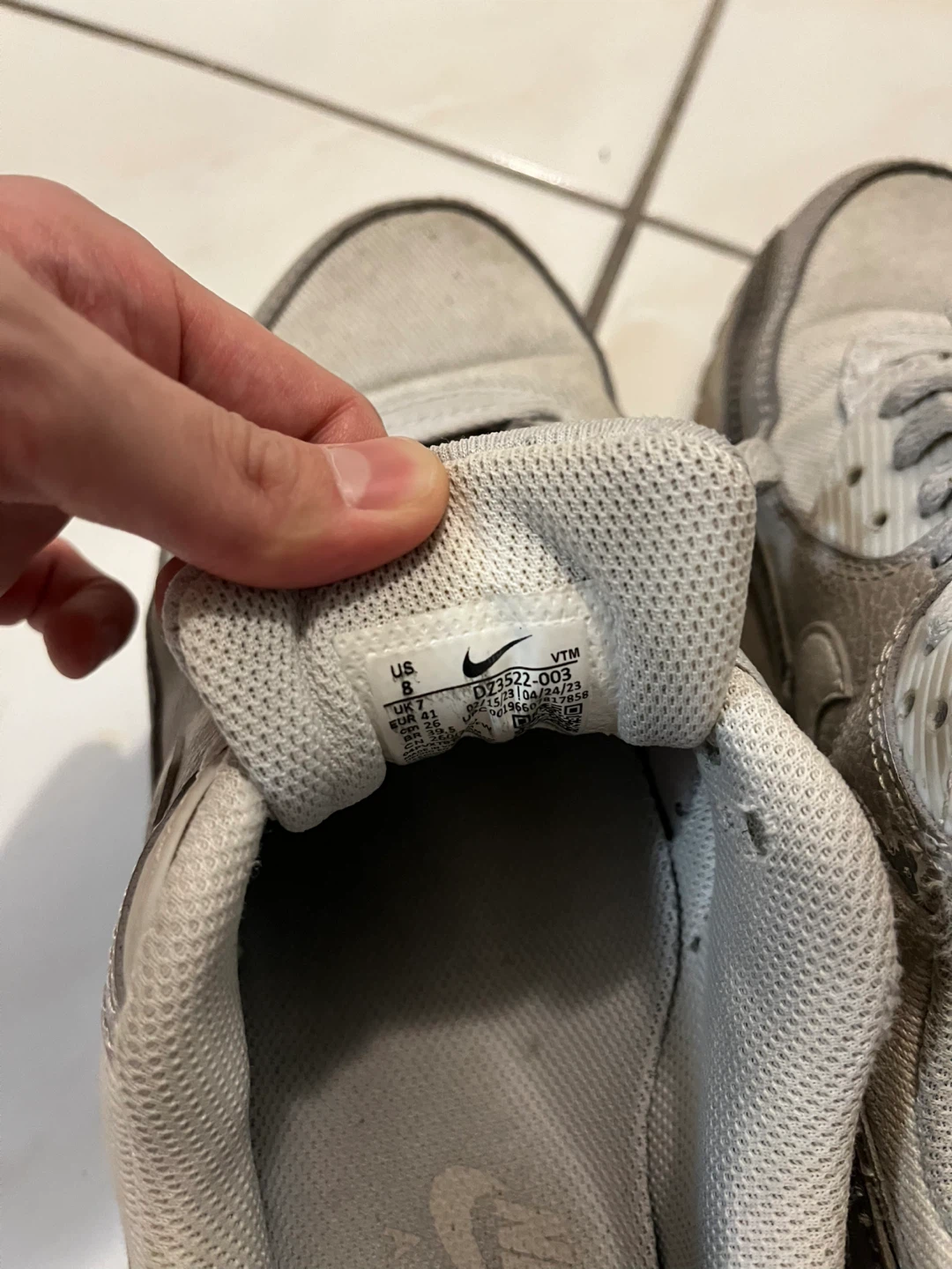 Nike Air Max 90 Sneakers - US 8 - photo 2