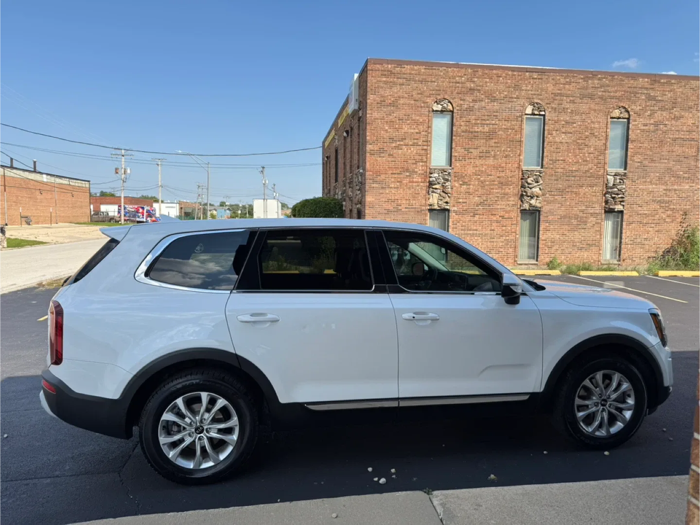 2020 Kia Telluride · LX Sport Utility 4D image indicator(2)