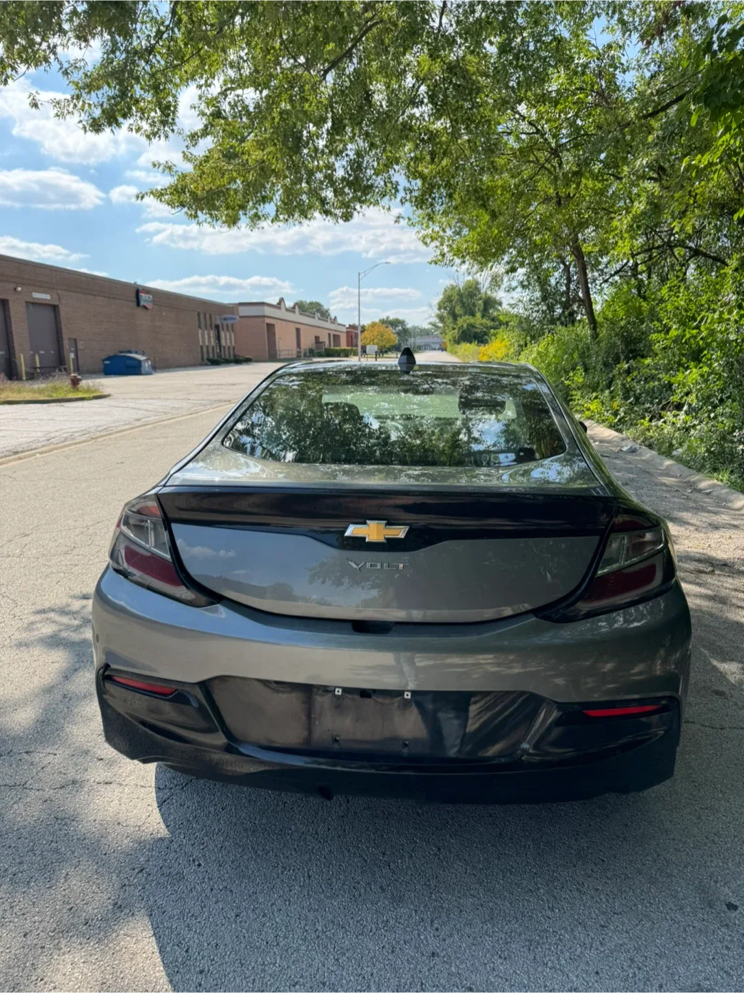 2017 Chevrolet Volt · LT Sedan 4D image indicator(3)