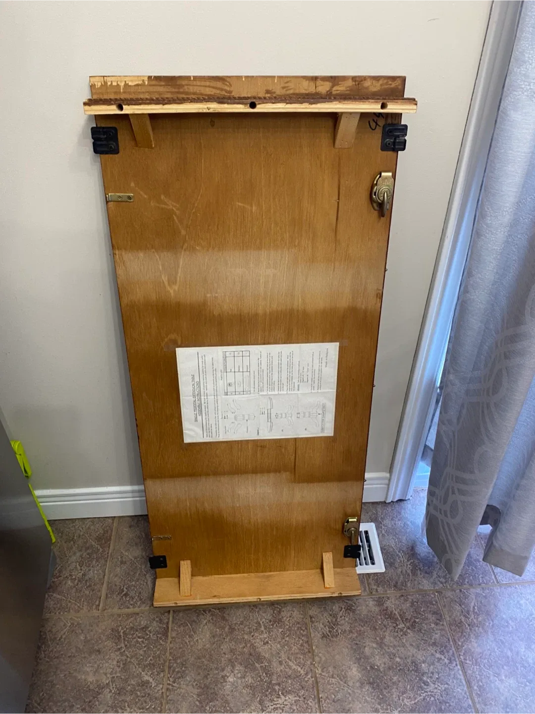 Solid wood dining table and 6 chairs image indicator(4)