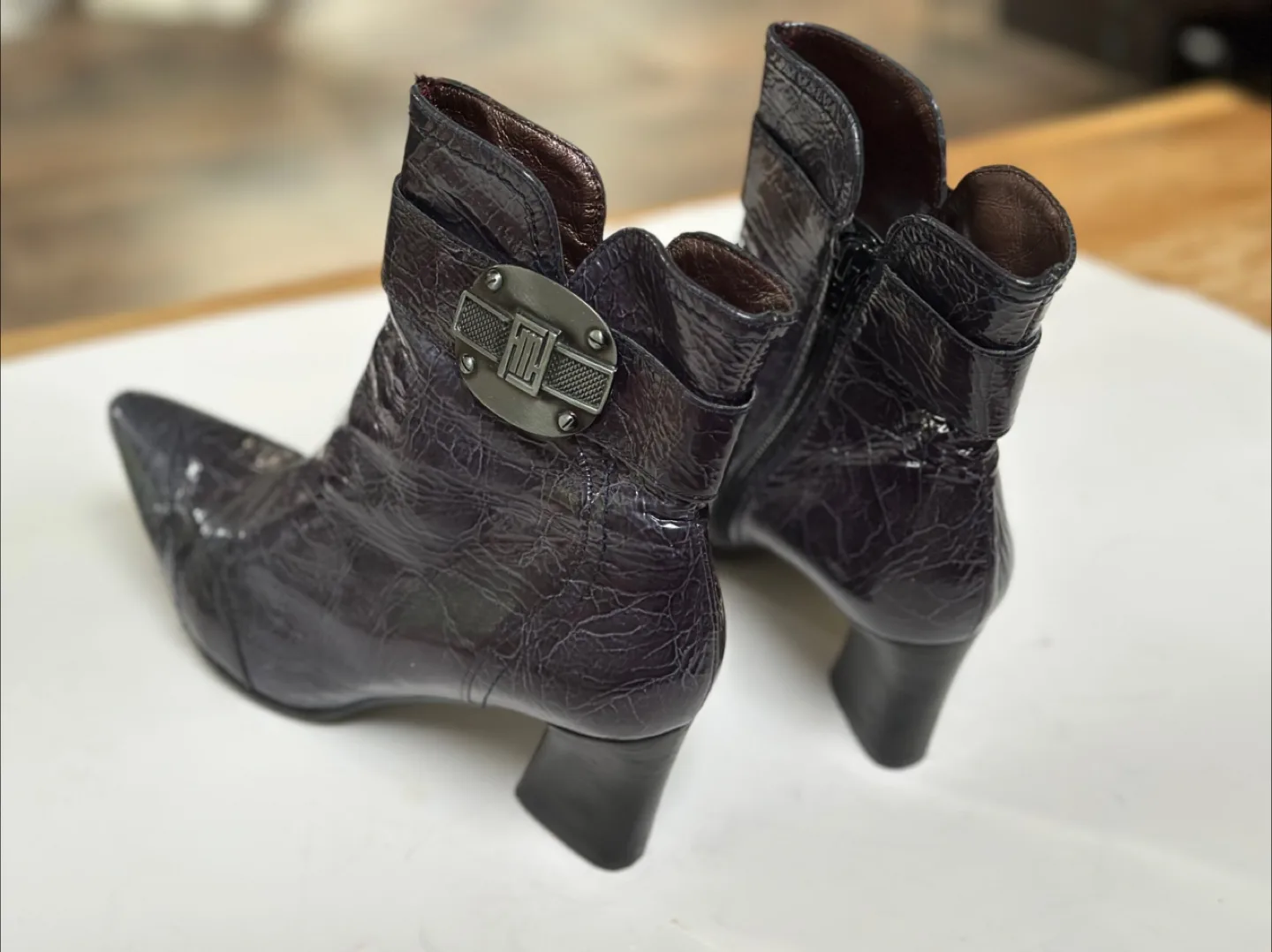 ‘France Mode’ Ladies patent Leather Ankle Boots Size 38.5 thumbnail