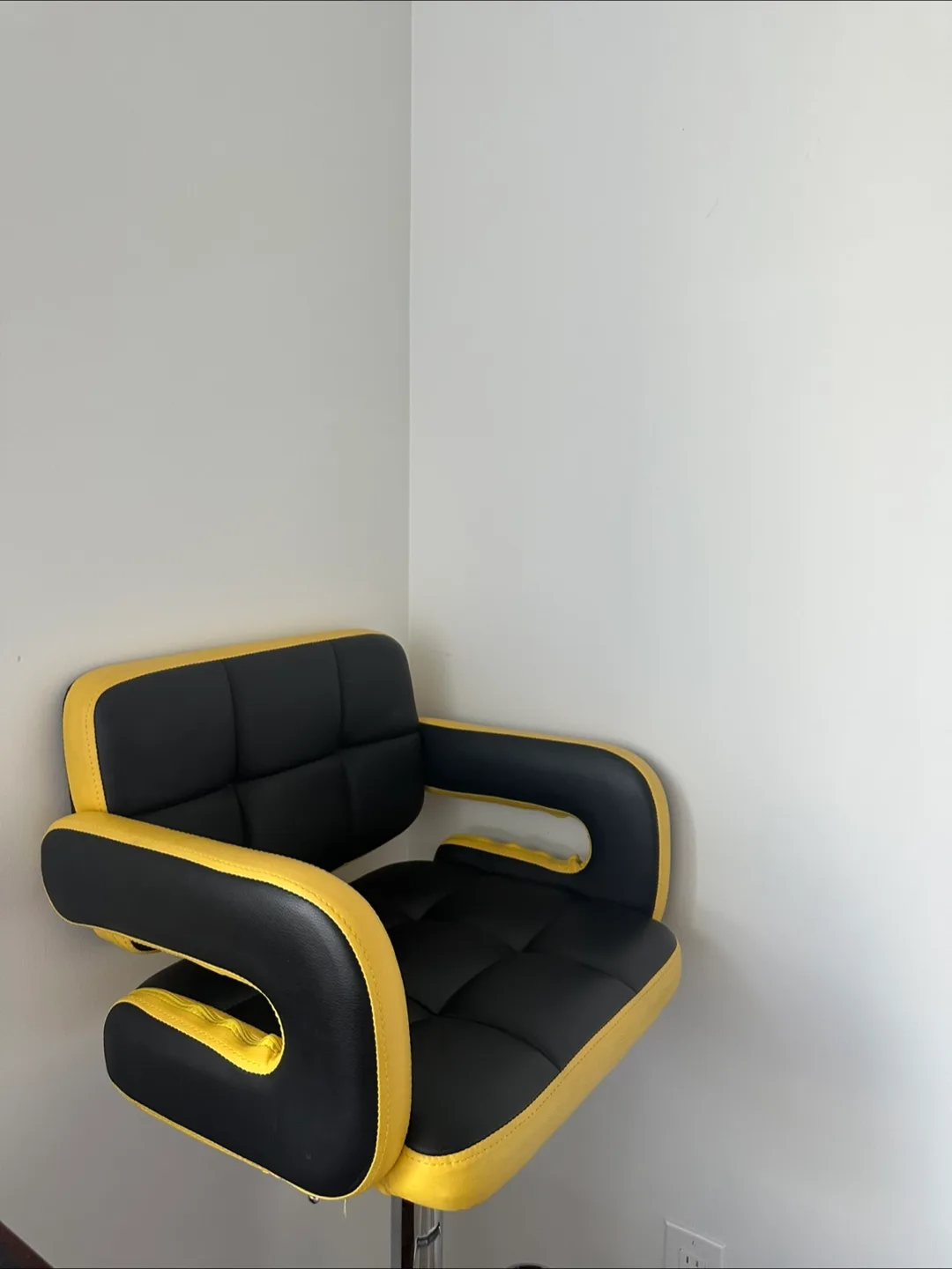 Modern Black & Yellow Bar Stool image indicator(4)