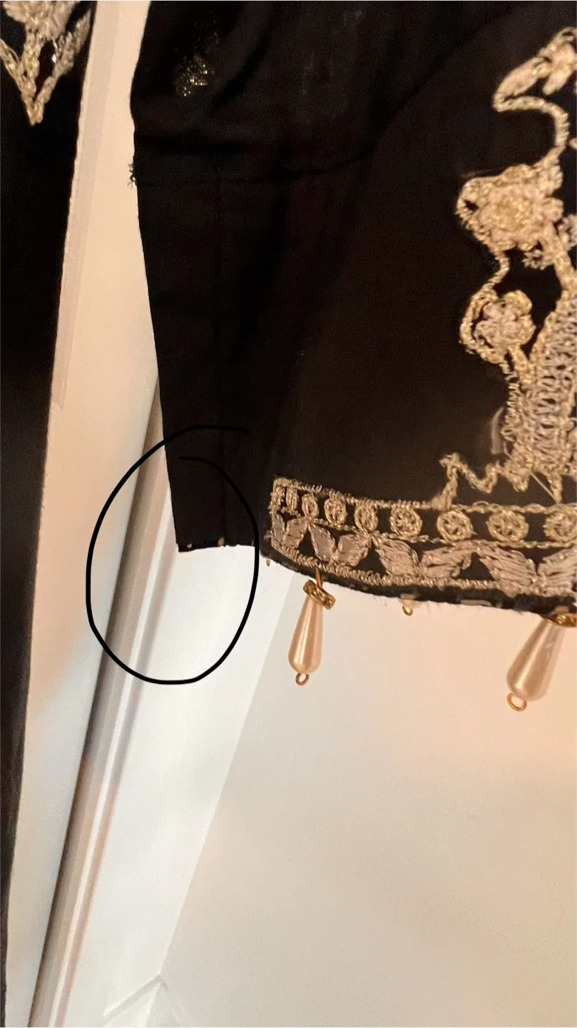 South Asian Suit image indicator(7)