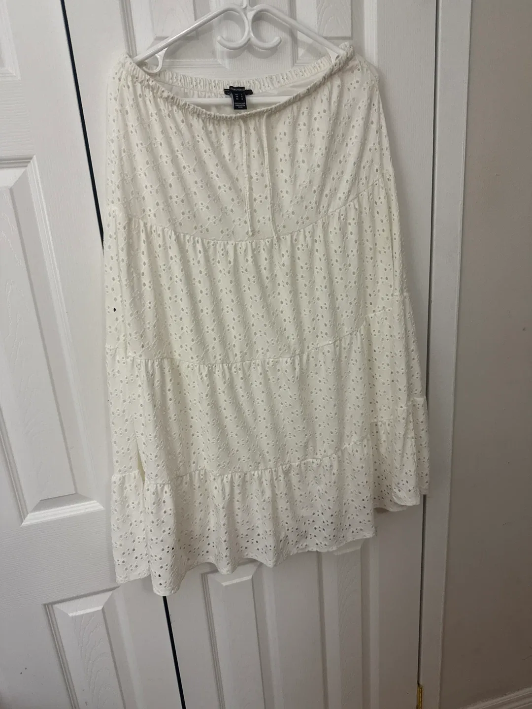 Forever 21 White Eyelet Skirt - Size L thumbnail